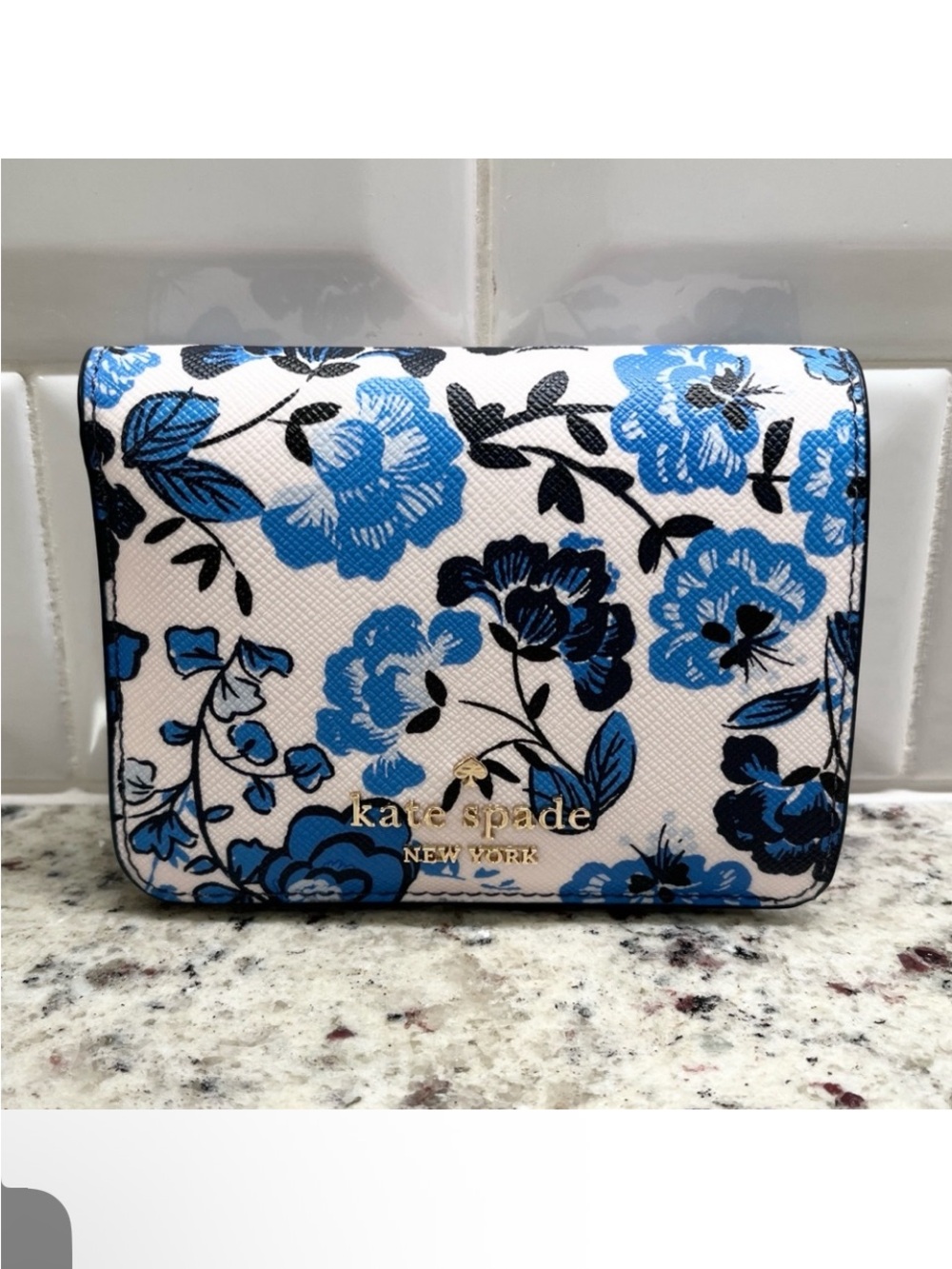 Kate Spade Madison Vase Floral Printed Small Bifold Wallet NWT